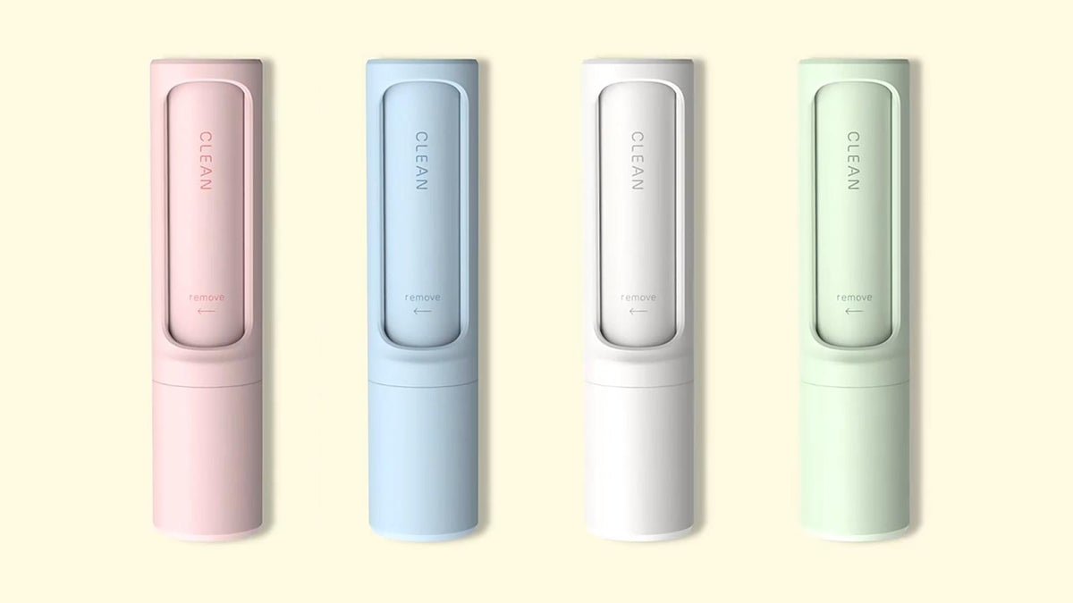Pet hair remover brush detail
